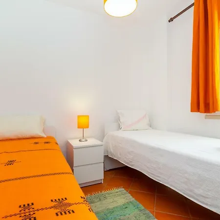 Village Atlantico 17 *